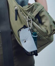 GOLDY（ゴールディ）の「マット レザー ライク グラス ホルダー（チャーム）」