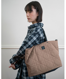 293. コレクターキルティッドバッグ _ ベージュ