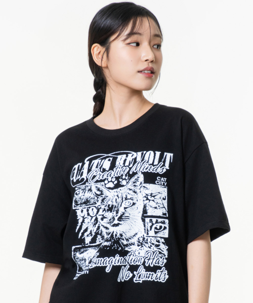 MOZMOZ(モズモズ)の「アイキャット オーバーサイズ グラフィック 半袖Tシャツ ブラック(Tシャツ/カットソー・レディース・その他・M/XL/XXL)」の5枚目の写真