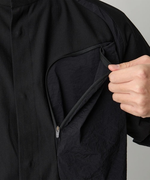 WHITE MOUNTAINEERING（ホワイトマウンテニアリング）の「【White Mountaineering/ホワイトマウンテニアリング】SHORT SLEEVE SHIRT（Tシャツ/カットソー・メンズ・ブラック・2/1）」の5枚目の写真