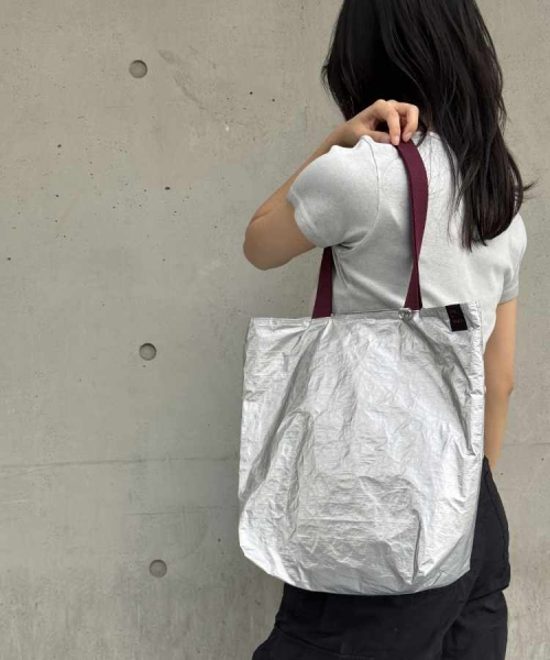 TAB N SHIFT(タブアンドシフト)の「TOM Eco Bag - Silver(エコバッグ/サブバッグ・レディース・その他・FREE)」の1枚目の写真