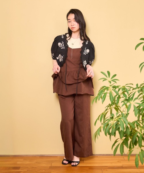 mysty woman（ミスティウーマン）の「リネン混イレヘムキャミ 678706（シャツ/ブラウス・レディース・ベージュ/ブラック/ブラウン・FREE）」の11枚目の写真