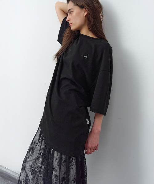 LEVAR（レバー）の「Laid-Back Logo T-shirt - Black（Tシャツ/カットソー・レディース・その他・FREE）」の3枚目の写真