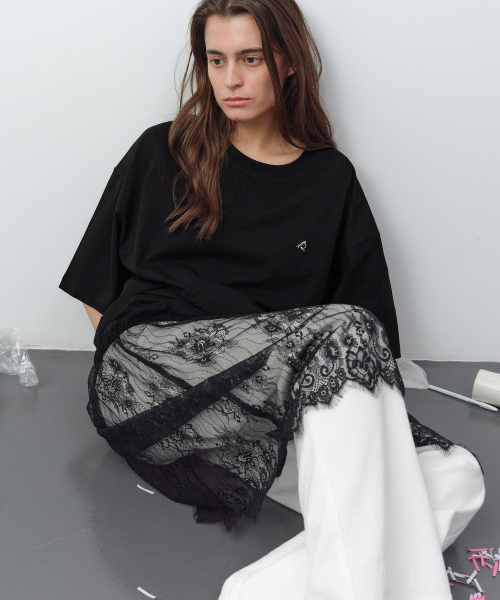 LEVAR（レバー）の「Laid-Back Logo T-shirt - Black（Tシャツ/カットソー・レディース・その他・FREE）」の4枚目の写真