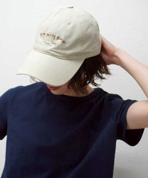 gossara（ゴサラ）の「【夏コーデにぴったり】手書き風ロゴCAP（キャップ・レディース・ライトベージュ/ベージュ/ネイビー・FREE）」の15枚目の写真