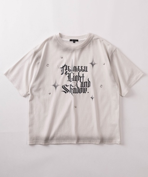 SlashDate(スラッシュデイト)の「【82】スプレー加工 カモフラ柄 アイレット スタッズ プリント クルーネックTシャツ/ユニセックス/レディース/メンズ(Tシャツ/カットソー・メンズ・ブラック/アイボリー/カモフラージュ・M/L)」の4枚目の写真