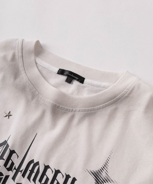 SlashDate(スラッシュデイト)の「【82】スプレー加工 カモフラ柄 アイレット スタッズ プリント クルーネックTシャツ/ユニセックス/レディース/メンズ(Tシャツ/カットソー・メンズ・ブラック/アイボリー/カモフラージュ・M/L)」の6枚目の写真