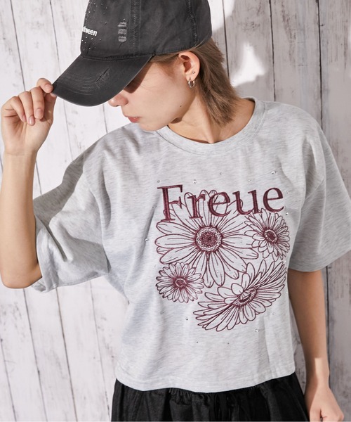 GORGE(ゴージ)の「《花柄刺繍×ラインストーン》短丈Tシャツ/Y2K/春夏/全4色(Tシャツ/カットソー・レディース・オフホワイト/オートミール/チャコール/ピンク・F)」の19枚目の写真