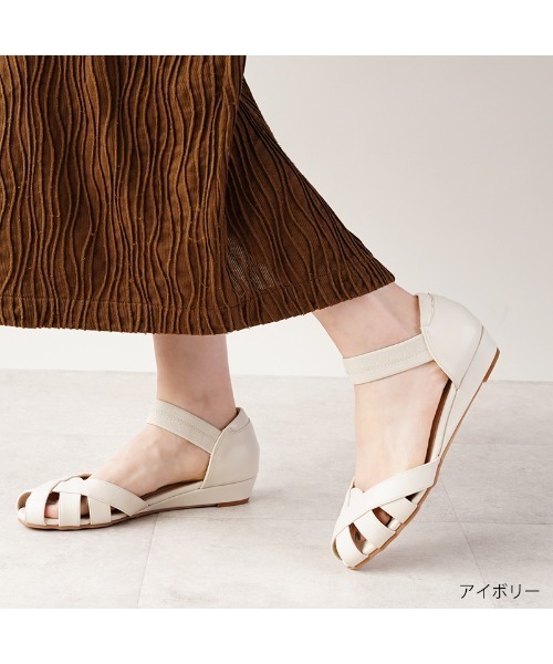 ALETTA(アレッタ)の「ALETTA-アレッタ- 究極のプレーンサンダル -編み込みメッシュ-(サンダル・レディース・キャメル/グレー/アイボリー/ブラック・M/L/S/LL)」の2枚目の写真