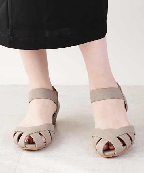 ALETTA(アレッタ)の「ALETTA-アレッタ- 究極のプレーンサンダル -編み込みメッシュ-(サンダル・レディース・キャメル/グレー/アイボリー/ブラック・M/L/S/LL)」の13枚目の写真
