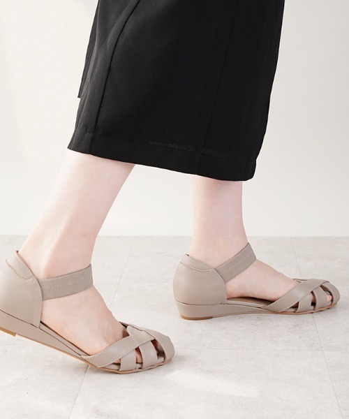 ALETTA(アレッタ)の「ALETTA-アレッタ- 究極のプレーンサンダル -編み込みメッシュ-(サンダル・レディース・キャメル/グレー/アイボリー/ブラック・M/L/S/LL)」の14枚目の写真