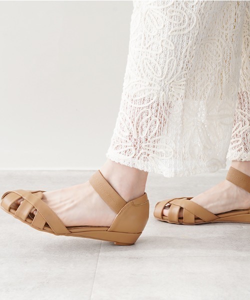 ALETTA(アレッタ)の「ALETTA-アレッタ- 究極のプレーンサンダル -編み込みメッシュ-(サンダル・レディース・キャメル/グレー/アイボリー/ブラック・M/L/S/LL)」の16枚目の写真