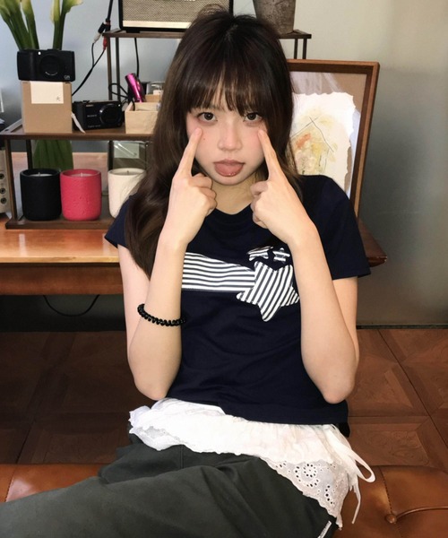 LAC-VERT(ラック・ヴェール)の「ストライプながれぼしTシャツ(Tシャツ/カットソー・レディース・ホワイト/ネイビー・FREE)」の6枚目の写真