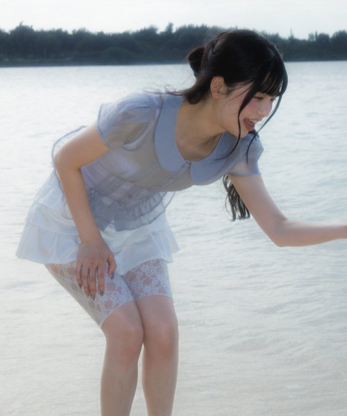 ROSEFRANTZ（ロゼフランツ）の「See-through Pleat Short Sleeved Blouse [Sky Blue]（シャツ/ブラウス・レディース・スカイブルー・SMALL/MEDIUM）」の9枚目の写真