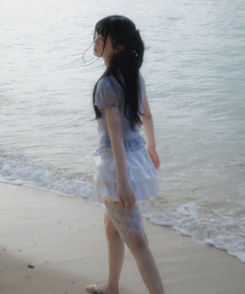 ROSEFRANTZ（ロゼフランツ）の「See-through Pleat Short Sleeved Blouse [Sky Blue]（シャツ/ブラウス・レディース・スカイブルー・SMALL/MEDIUM）」の12枚目の写真
