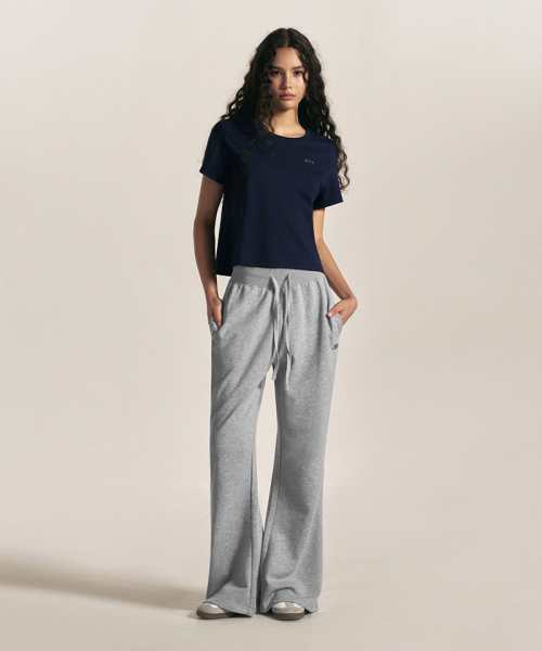 BORN TO WIN（ボーントゥウィン）の「W SILVER B BASIC T-SHIRTS [NAVY]（Tシャツ/カットソー・レディース・その他・1/2/3）」の3枚目の写真