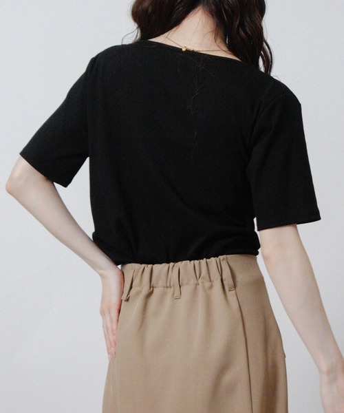 Social GIRL(ソーシャルガール)の「ドレープネック半袖Tシャツ(Tシャツ/カットソー・レディース・ブラック/オフホワイト・M)」の16枚目の写真