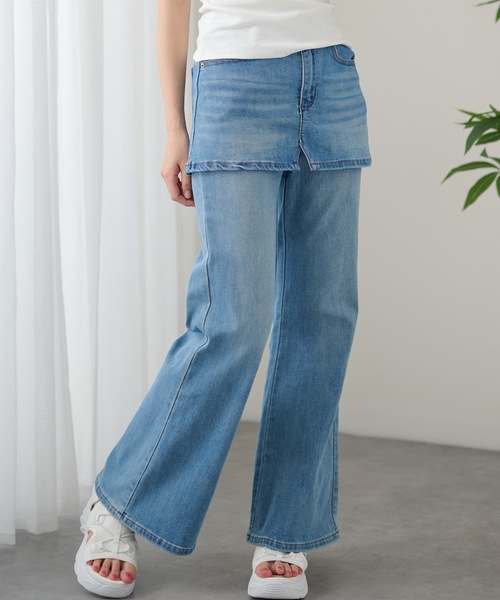 DAYRA(デイラ)の「スカートレイヤード ハイウエスト フレアデニムパンツ(デニムパンツ・レディース・アイボリー/ネイビー・M/S/XL/L)」の1枚目の写真