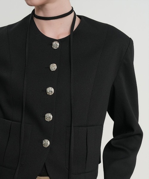 GENERAL IDEA(ジェネラルアイデア)の「【GENERAL IDEA】ストラップノーカラージャケット / STRAP COLLARLESS JACKET(ノーカラージャケット・レディース・ブラック/ベージュ・L/M/S)」の15枚目の写真