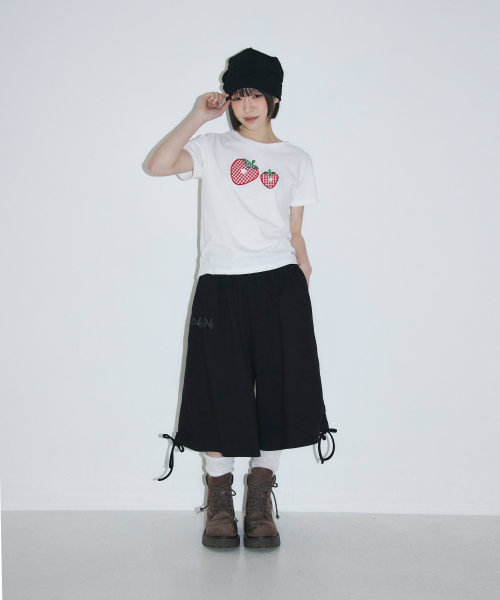 SLEEKGLOW（スリック グロウ）の「サイドシェーリングバミューダスウェットパンツ[ブラック]（その他パンツ・レディース・その他・FREE）」の12枚目の写真