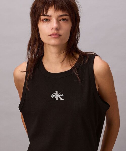 Calvin Klein(カルバン・クライン)の「リブモノグラムタンクトップ(タンクトップ・レディース・ホワイト/ブラック・M/XS/S)」の1枚目の写真