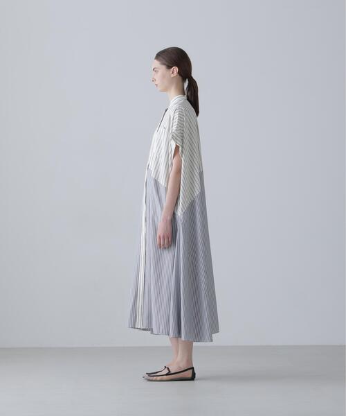 ADORE（アドーア）の「◆コンパクトストライプワンピース（ワンピース・レディース・ベージュ系その他/ホワイト系その他・38）」の4枚目の写真
