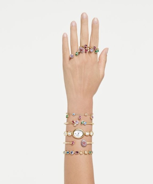 SWAROVSKI(スワロフスキー)の「【公式】【スワロフスキー】Imber oval ウォッチ, スイス製, メタルブレスレット, ゴールド系, ゴールドトーン仕上げ(デジタル腕時計・レディース・ゴールド系・ONE SIZE)」の8枚目の写真