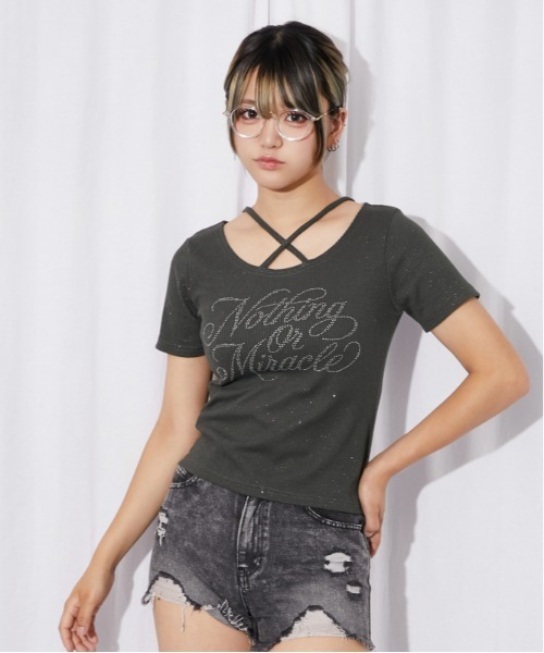 GORGE(ゴージ)の「《ラインストーンロゴ》クロスストラップリブカットソー/Y2K/春夏秋/全3色(Tシャツ/カットソー・レディース・チャコール/ブラック/オフホワイト・F)」の3枚目の写真