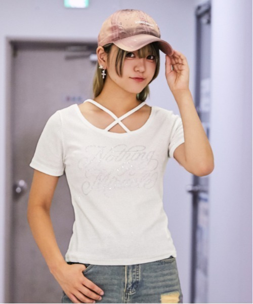 GORGE(ゴージ)の「《ラインストーンロゴ》クロスストラップリブカットソー/Y2K/春夏秋/全3色(Tシャツ/カットソー・レディース・チャコール/ブラック/オフホワイト・F)」の5枚目の写真