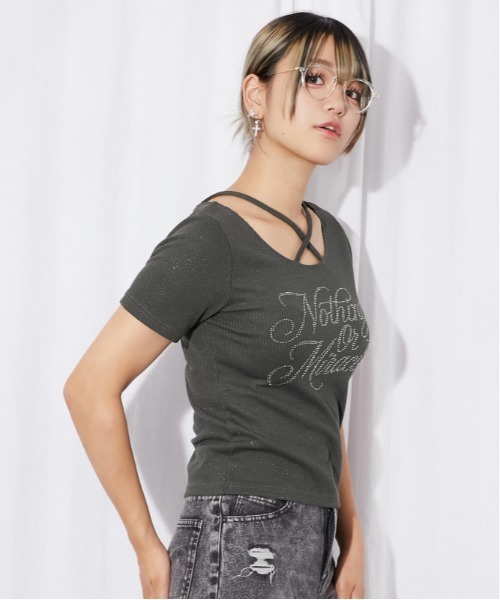 GORGE(ゴージ)の「《ラインストーンロゴ》クロスストラップリブカットソー/Y2K/春夏秋/全3色(Tシャツ/カットソー・レディース・チャコール/ブラック/オフホワイト・F)」の16枚目の写真