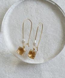 クリスタルキューブピアス(アレルギー対応ピアス)