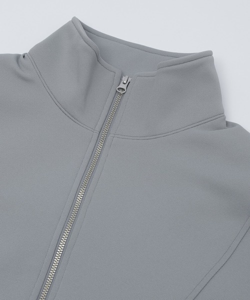 NEW BALANCE(ニューバランス)の「NEW BALANCE NB Grey vintage track jacket MJ61P8K3(ブルゾン・メンズ・グレー・M/L)」の3枚目の写真