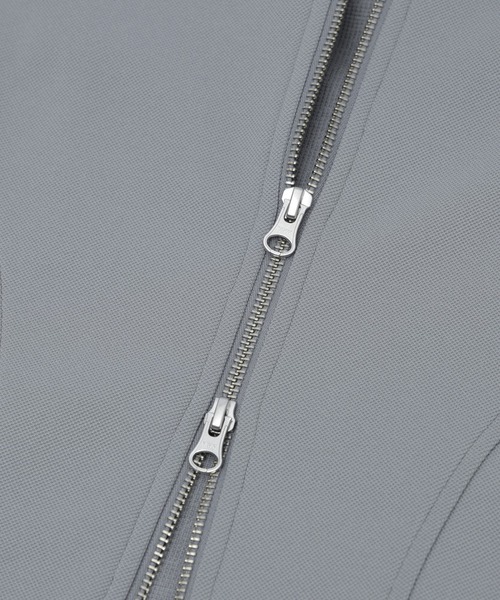 NEW BALANCE(ニューバランス)の「NEW BALANCE NB Grey vintage track jacket MJ61P8K3(ブルゾン・メンズ・グレー・M/L)」の4枚目の写真