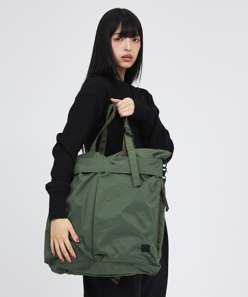 MIS(エムアイエス)の「【MIS / エムアイエス】ヘルメットバッグ / トートバッグ / ユニセックス(バックパック/リュック・メンズ・カーキ/ブラック・フリー)」の1枚目の写真