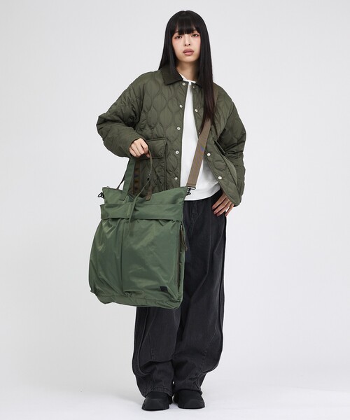 MIS(エムアイエス)の「【MIS / エムアイエス】ヘルメットバッグ / トートバッグ / ユニセックス(バックパック/リュック・メンズ・カーキ/ブラック・フリー)」の5枚目の写真