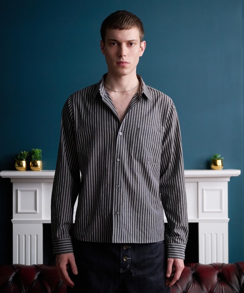 Regen Glanz(レーゲングランツ)の「urban multi-stripe relax shirt / アーバンマルチストライプリラックスシャツ(シャツ/ブラウス・メンズ・ブラウン系その他/グレー・LARGE/MEDIUM/SMALL)」の3枚目の写真