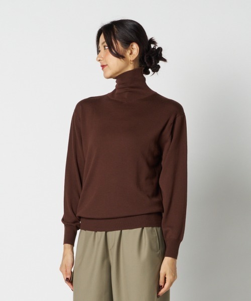 HELIOPOLE(エリオポール)の「<Letroyes> LAURE (TURTLE NECK) / ロール タートルネック(ニット/セーター・レディース・ネイビー/ブラウン/アイボリー/グリーン/レッド・1/2)」の12枚目の写真