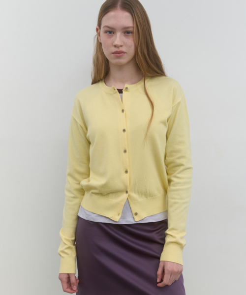 Majournee(マジョネ)の「M BASIC KNIT CARDIGAN_YELLOW(カーディガン/ボレロ・レディース・その他・FREE)」の1枚目の写真