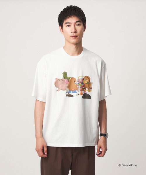 Disney(ディズニー)の「【別注】<URBAMENT>「トイ・ストーリー」半袖 Tシャツ(Tシャツ/カットソー・メンズ・その他1/ブラック/ホワイト/その他2・L/M/XL)」の2枚目の写真