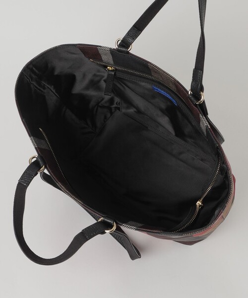 BLUE LABEL CRESTBRIDGE（ブルーレーベルクレストブリッジ）の「クレストブリッジチェックPVCトート（ショルダーバッグ・レディース・パープル系その他4/レッド・FREE）」の7枚目の写真