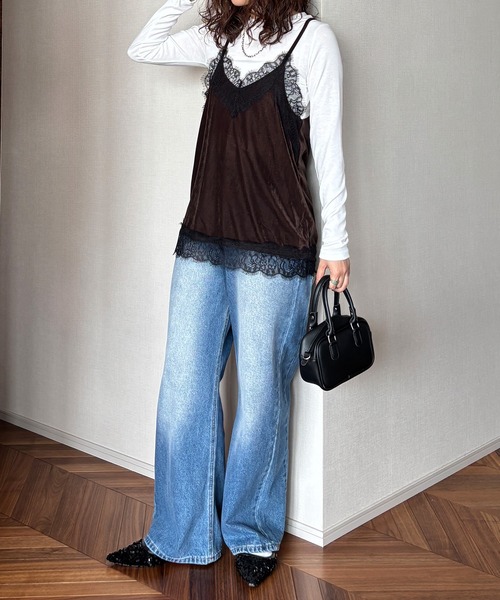 ISOOK(アイスー)の「【ISOOK / アイスー】レースベロアキャミソール / キャミビスチェ ベロアトップス キャミトップス レーストップス 秋服 レイヤード ZOZOTOWN限定(キャミソール・レディース・ネイビー/ブラウン・FREE)」の9枚目の写真
