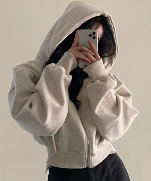 ampm(エーエムピーエム)の「ボリュームスリーブ クロップドジップアップパーカー(パーカー・レディース・ライトグレー/ダークグレー/ヘザーグレー・M/L)」の10枚目の写真