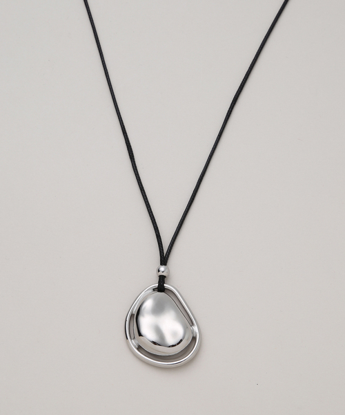 JOURNAL STANDARD relume(ジャーナルスタンダード レリューム)の「【PETIT MOMENTS/プティモーメント 】 Magurite Necklace(ネックレス・レディース・シルバー・FREE)」の2枚目の写真