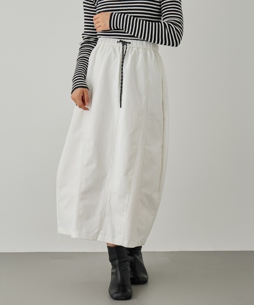 MAGASIN DE MODE Chou Chou（マガジンデモードシュシュ）の「【MAGASIN DE MODE Chou Chou】シンプル台形スカート SNF（スカート・レディース・ブラック/ホワイト・FREE）」の5枚目の写真