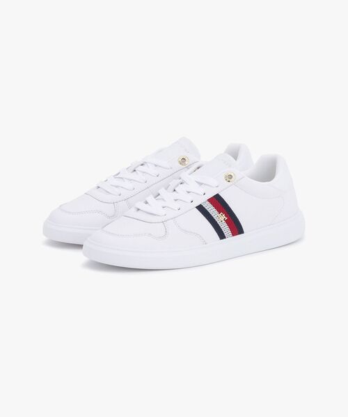 TOMMY HILFIGER(トミーヒルフィガー)の「アイコン コート ライト ウェビング ローカット スニーカー(スニーカー・レディース・ホワイト・24cm/23.5cm/23cm)」の1枚目の写真