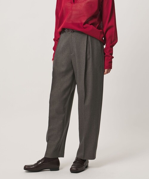 MARW UNITED ARROWS（マルゥ ユナイテッドアローズ）の「＜MARW UNITED ARROWS＞タック テーパード パンツ（スラックス・レディース・ダークグレー/ネイビー・36/38）」の2枚目の写真
