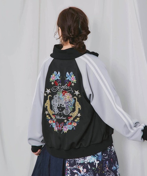 ScoLar（スカラー）の「ScoLar(スカラー) スカラー×ヒョウ柄 刺繍ジャケット（ブルゾン・レディース・ブラック/ボルドー/カーキ/グリーン・MEDIUM）」の15枚目の写真