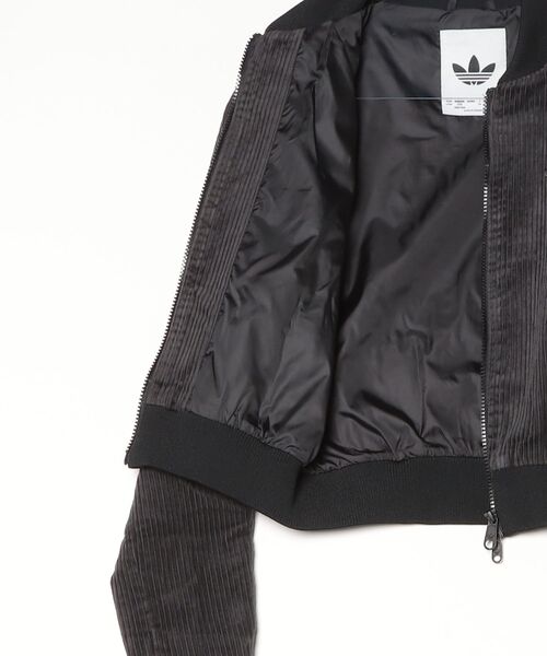 adidas(アディダス)の「コーデュロイ SST トラックトップ / ジャージ / トラックジャケット / アディダスオリジナルス adidas Originals(ジャージ・レディース・ブラック・LARGE/3XL/XX-LARGE/X-SMALL/SMALL/MEDIUM/X-LARGE)」の7枚目の写真