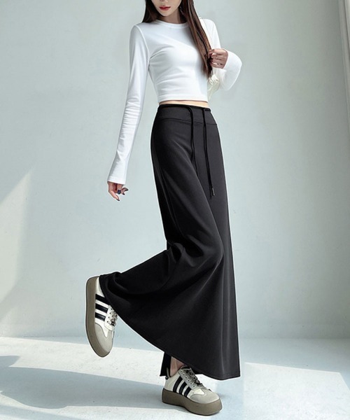 Flugge(フラッジー)の「バックスリットニットロングスカート(スカート・レディース・グレー/ブラック・LARGE/MEDIUM)」の5枚目の写真