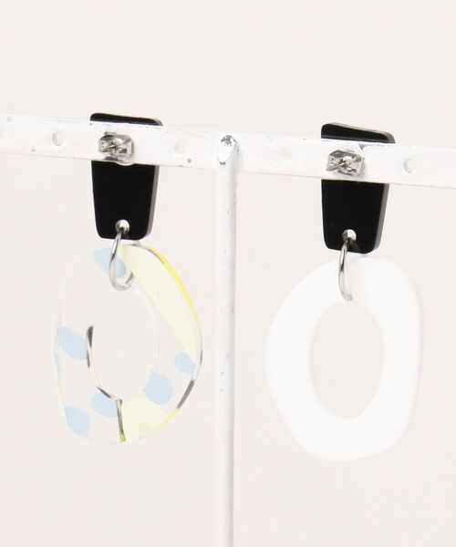 tone（トーン）の「【Noll】"LINK PIERCE 06 "（ピアス（両耳用）・レディース・ホワイト/ピンク/イエロー・FREE）」の4枚目の写真